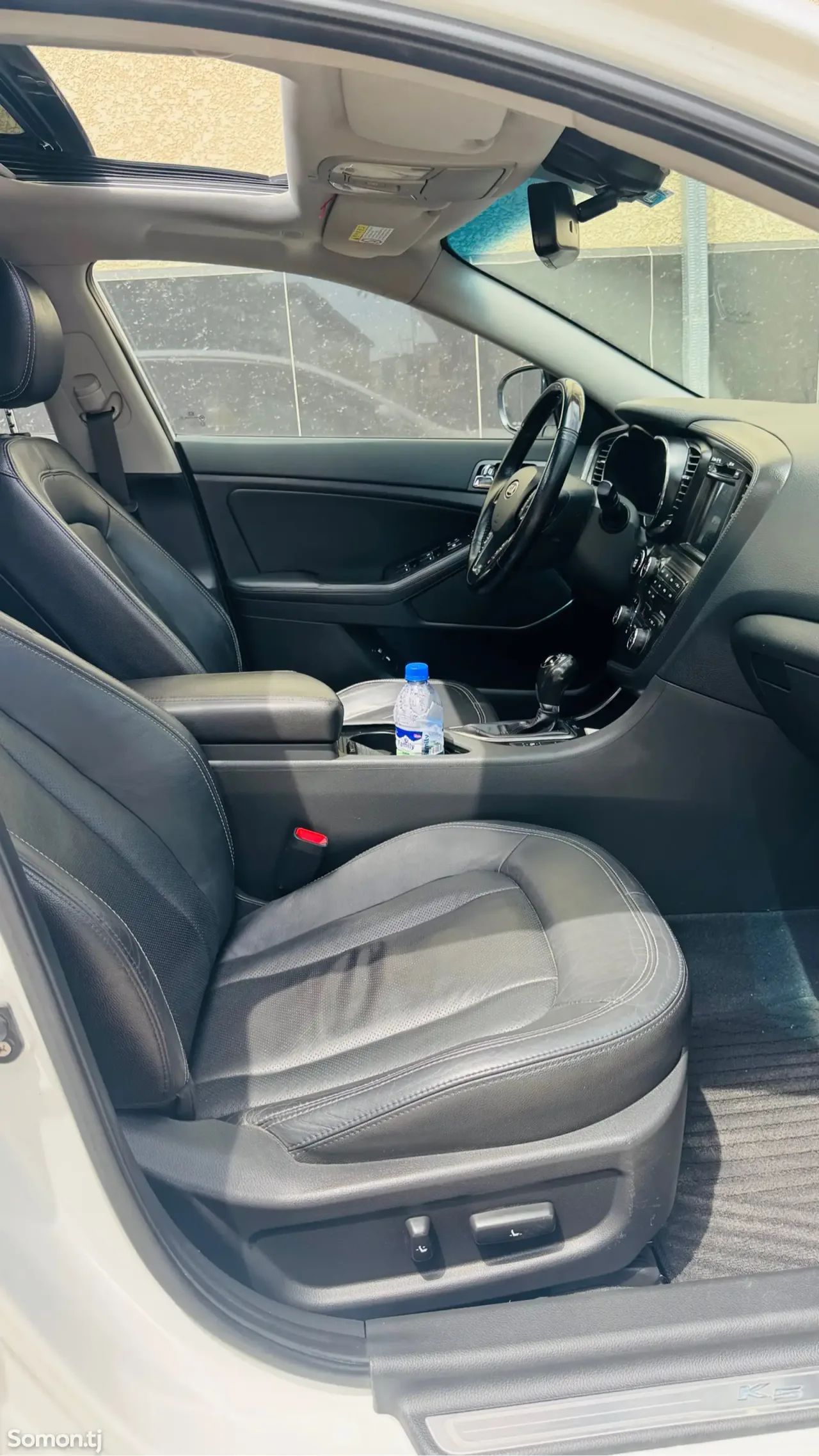 Kia K5 2011 · 2.0 AT