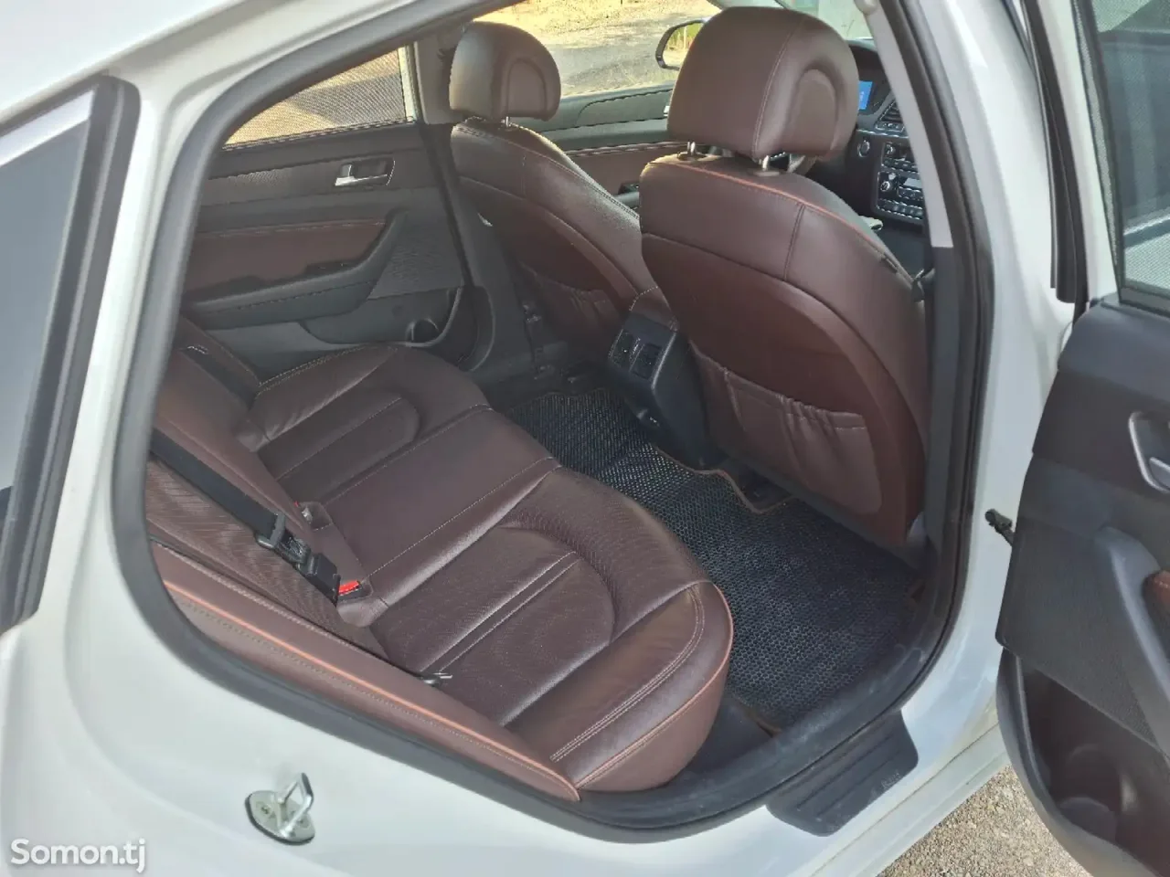 Hyundai Sonata 2016 · 2.0 AT