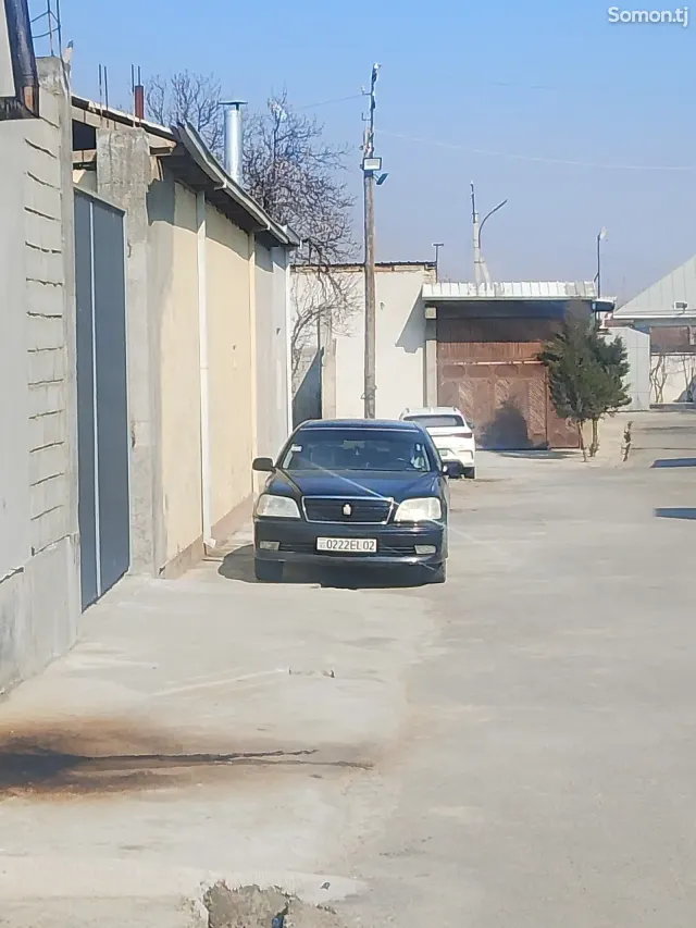 Toyota Crown 2003 · 3.0 AT