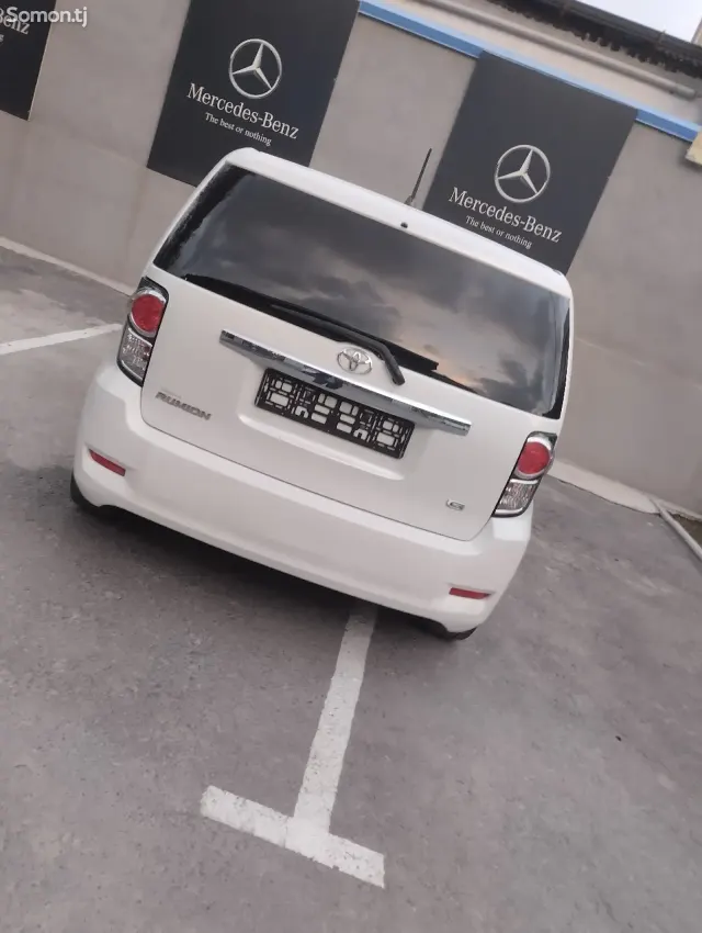 Toyota Rumion 2011 · 1.5 CVT