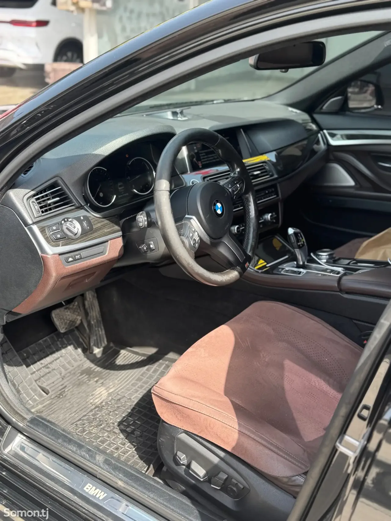 BMW 5 series 2016 · 3.0 AT
