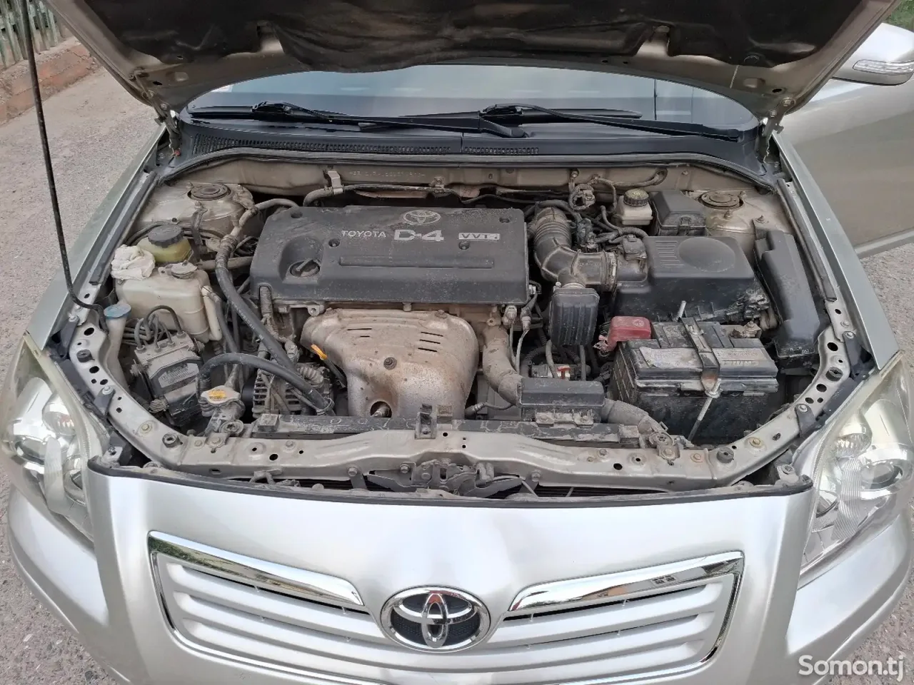 Toyota Avensis 2006 · 2.0 AT