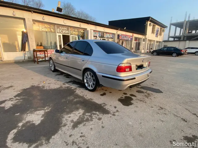 BMW 5 series 2000 · 2.8 MT