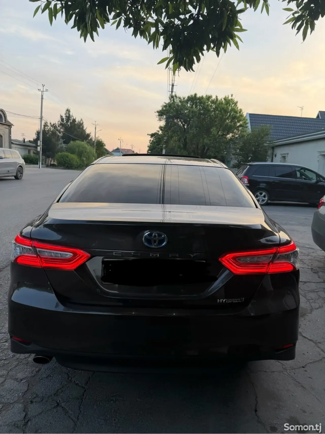 Toyota Camry 2018 · 2.5 AT