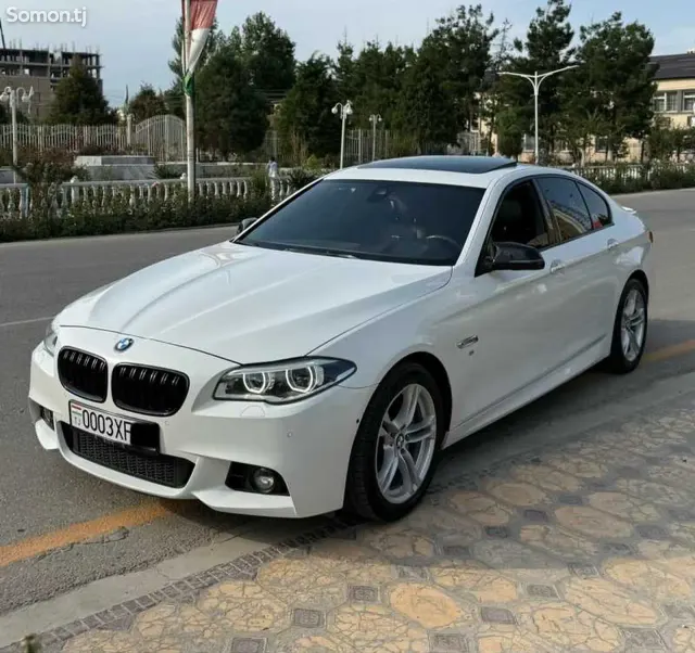 BMW 5 series 2015 · 3.0 AT