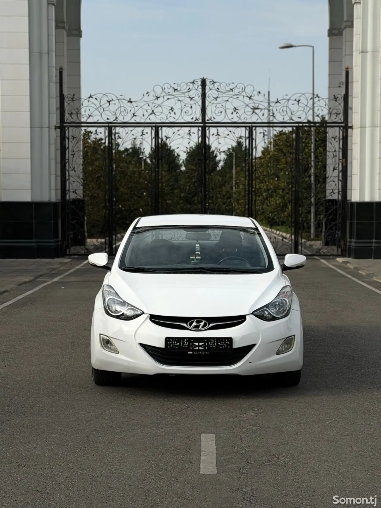 Hyundai Avante 2011 · 1.6 AT
