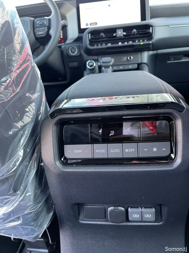 Toyota Land Cruiser Prado 2024 · 2.4 AT