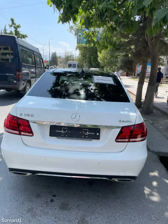 Mercedes-Benz E class 2014 · 3.5 AT
