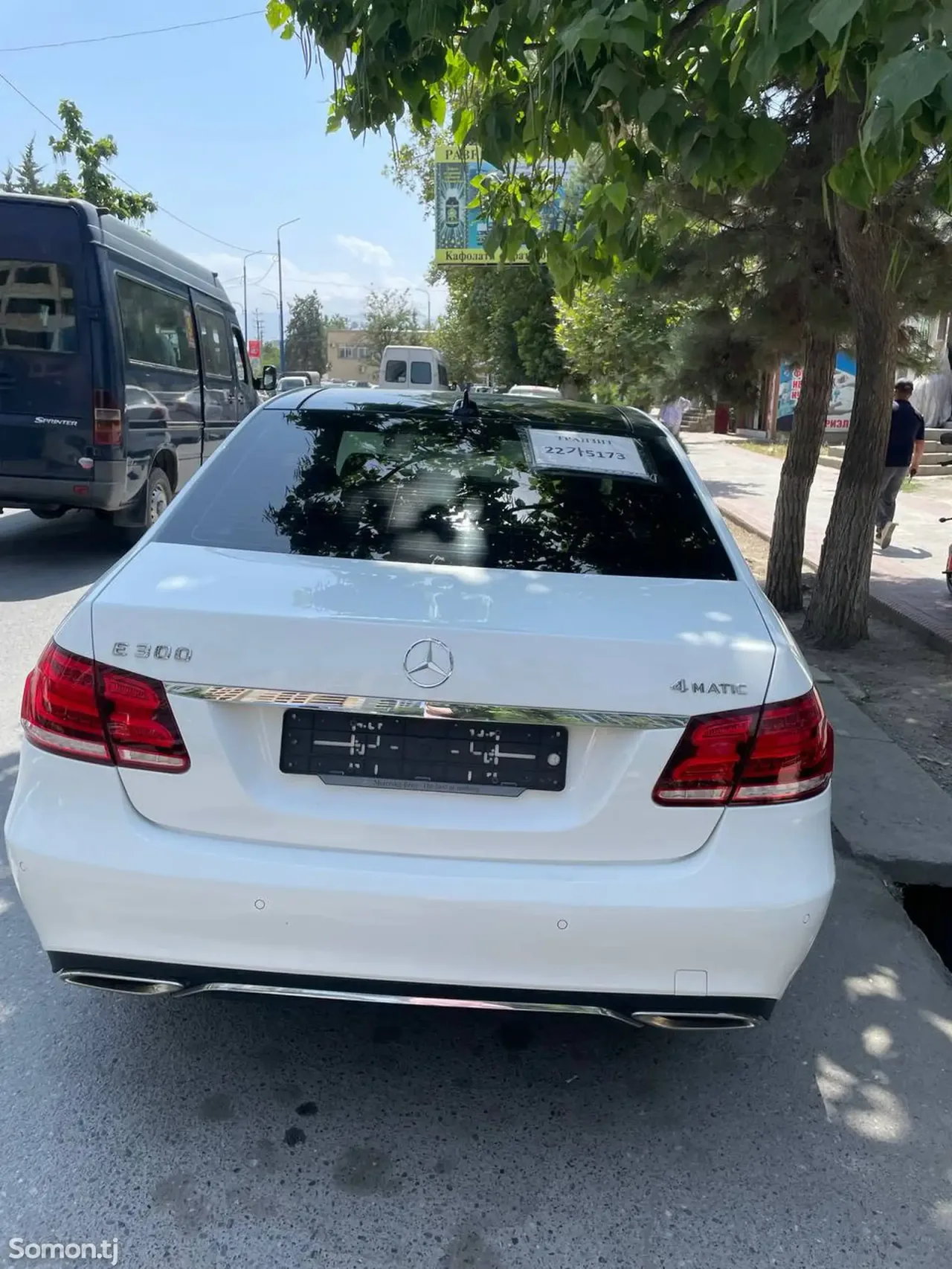 Mercedes-Benz E class 2014 · 3.5 AT