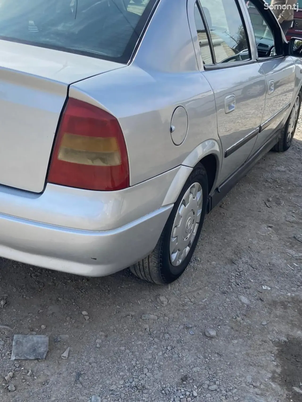 Opel Astra G 1999 · 1.6 MT