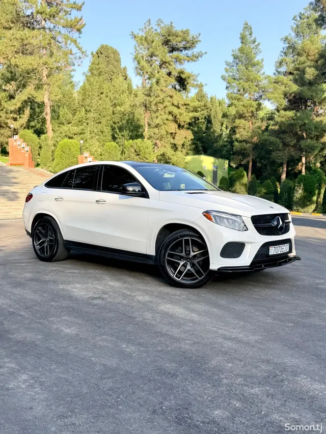 Mercedes-Benz GLE class 2017 · 3.0 AT