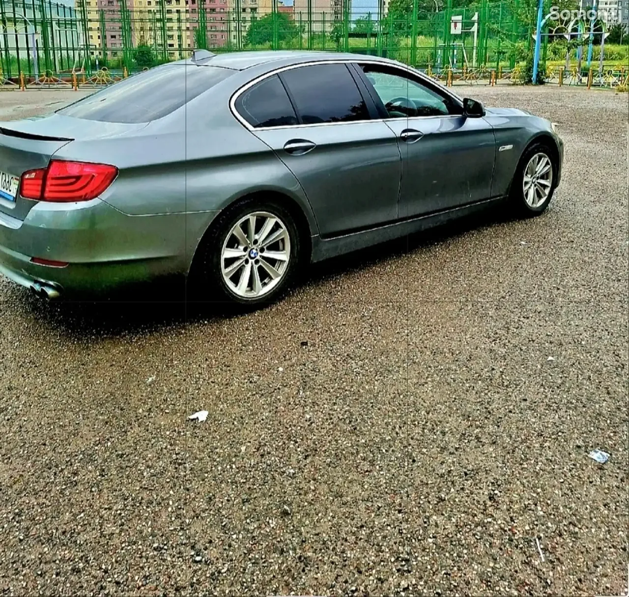 BMW 5 series 2011 · 2.0 AT