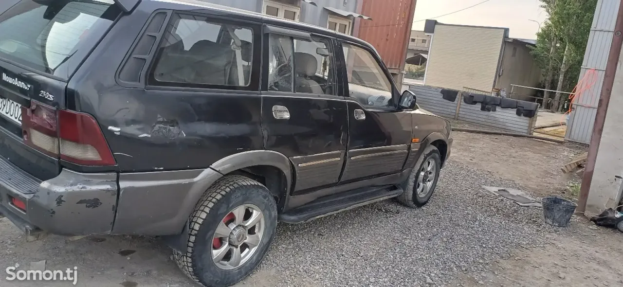 Ssang Yong Musso 2003 · 2.9 MT