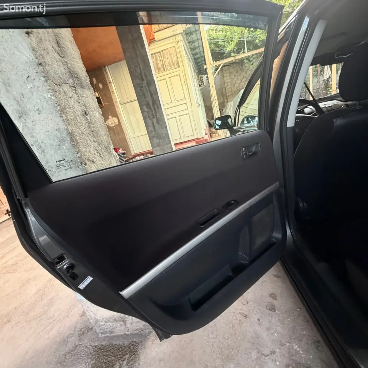 Toyota Verso 2006 · 1.8 MT