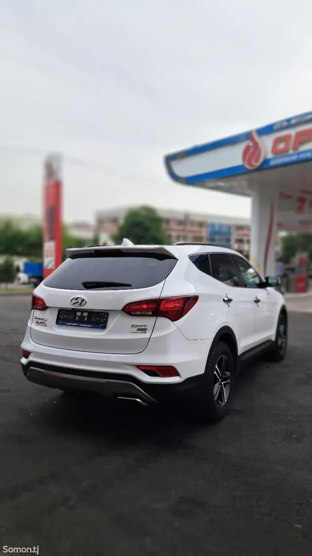 Hyundai Santa Fe 2017 · 2.4 AT