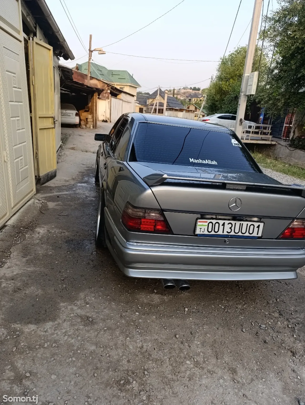 Mercedes-Benz W124 1992 · 5.5 AT
