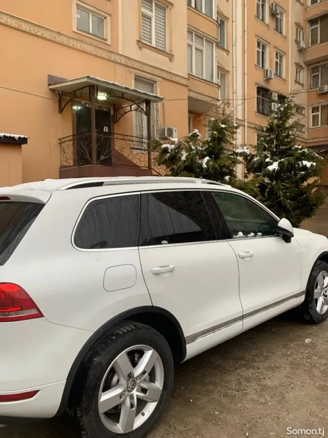 Volkswagen Touareg 2013 · 3.0 AT