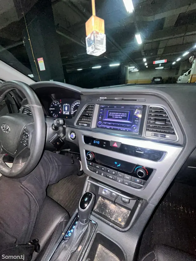 Hyundai Sonata 2014 · 2.0 AT