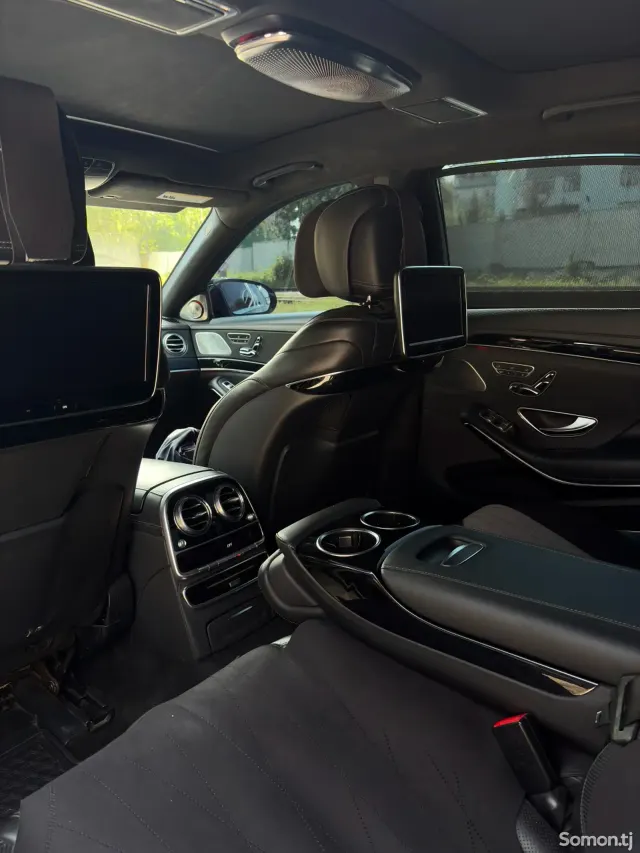 Mercedes-Benz S class 2015 · 5.5 AT