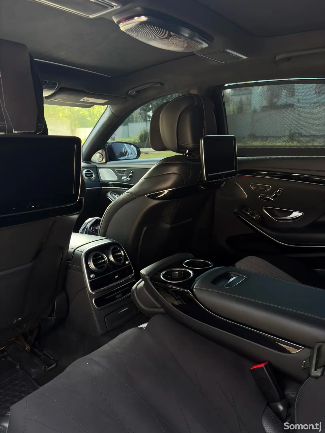 Mercedes-Benz S class 2015 · 5.5 AT