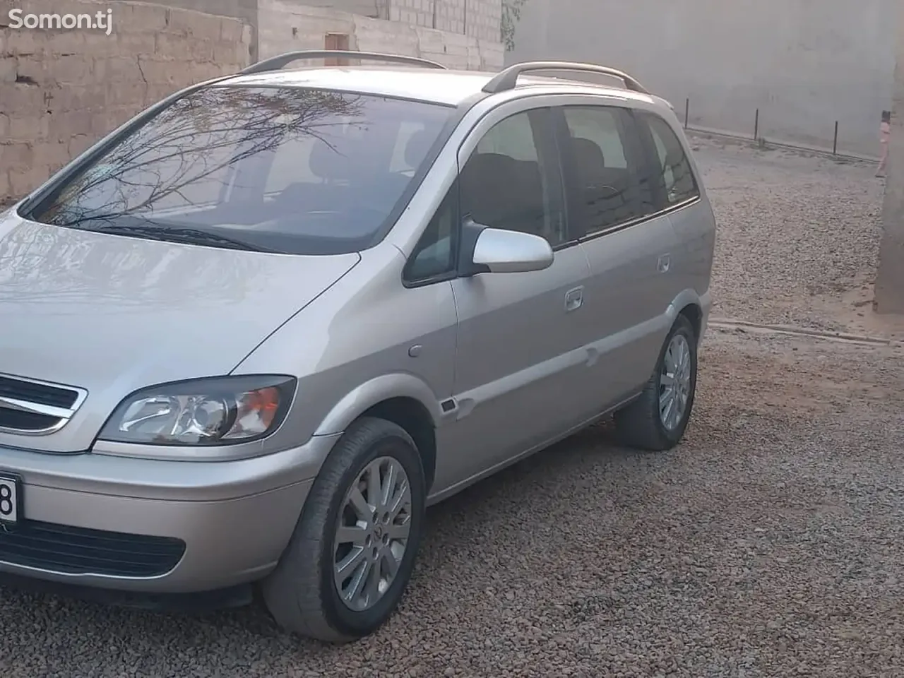 Opel Zafira 2006 · 1.8 MT