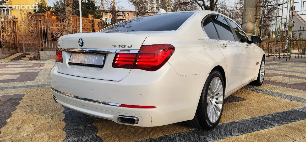 BMW 7 series 2014 · 4.0 AT