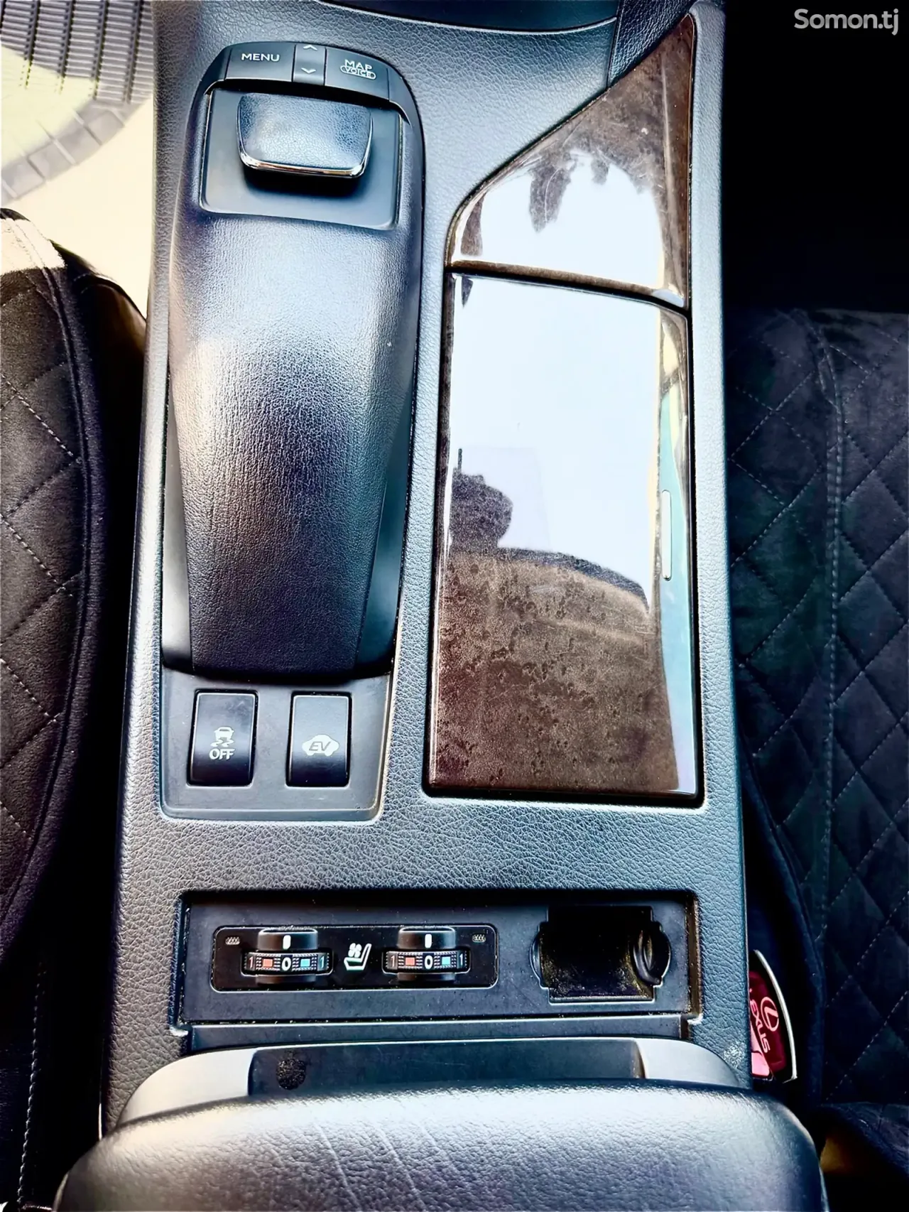 Lexus RX series 2013 · 3.5 AT
