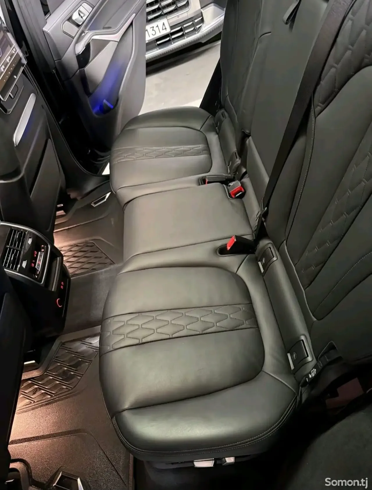 BMW X7 2024 · 3.0 AT