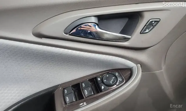 Chevrolet Malibu 2017 · 1.5 AT