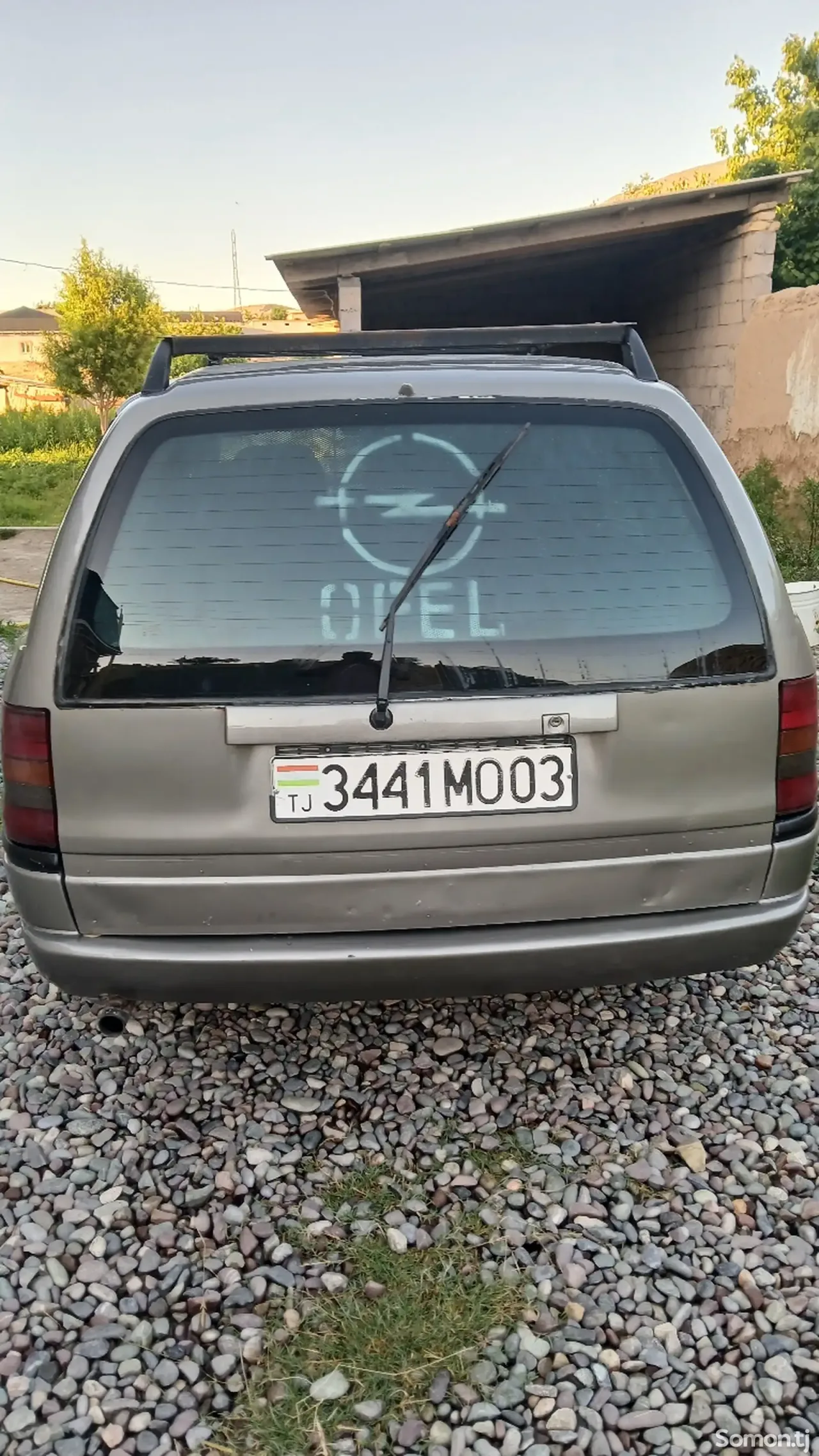Opel Astra F 1996 · 1.6 MT