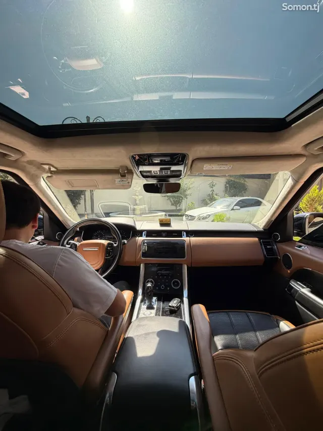 Land Rover Range Rover Sport 2019 · 3.0 AT