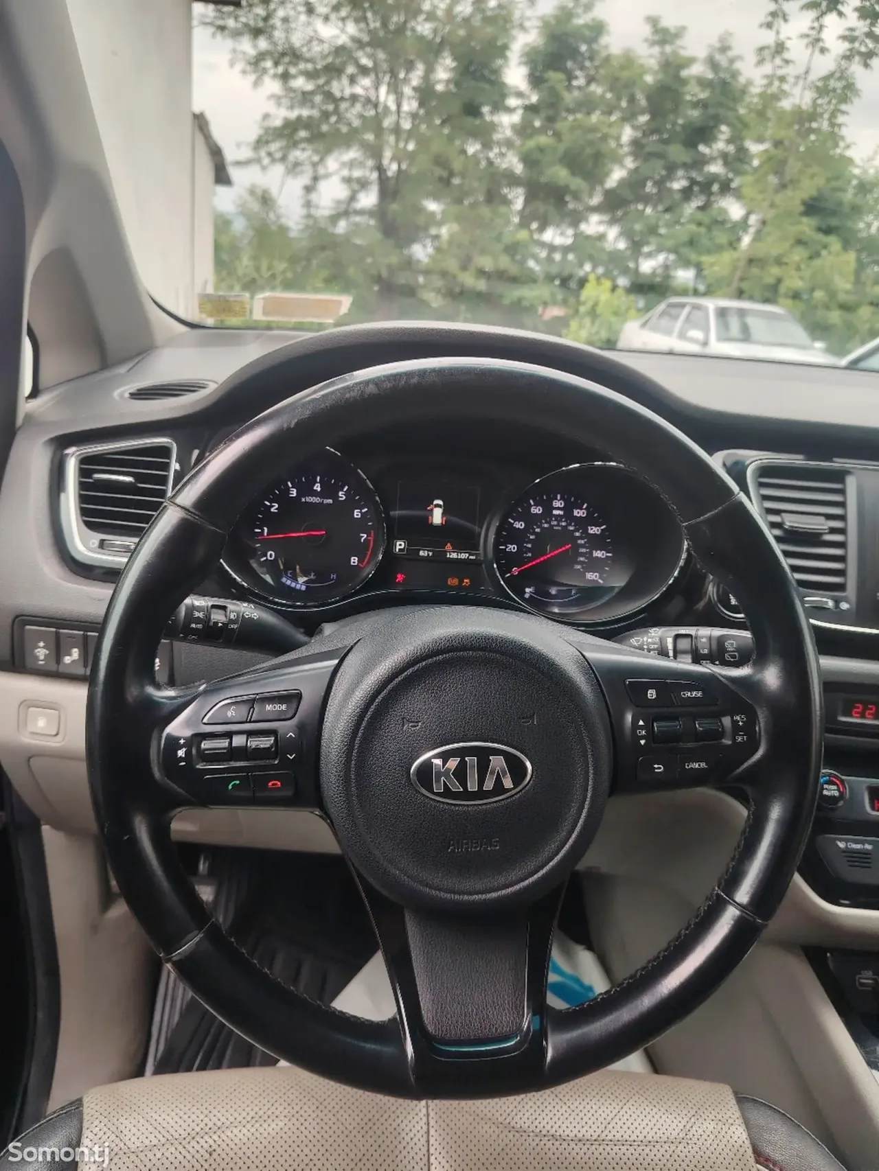 Kia Sedona 2014 · 3.3 AT