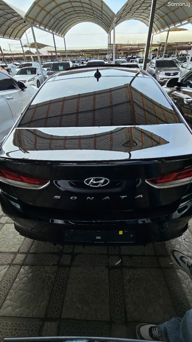 Hyundai Sonata 2017 · 2.0 AT
