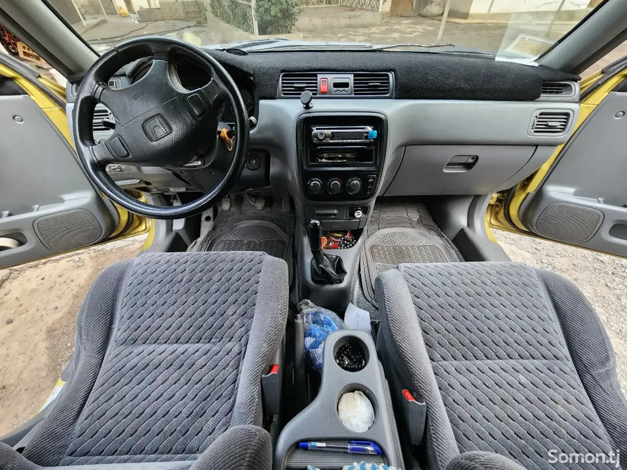 Honda CR-V 2000 · 2.0 MT