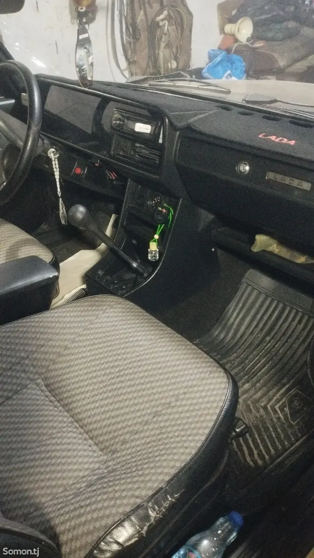 Lada (ВАЗ) 2107 2008 · 1.7 MT