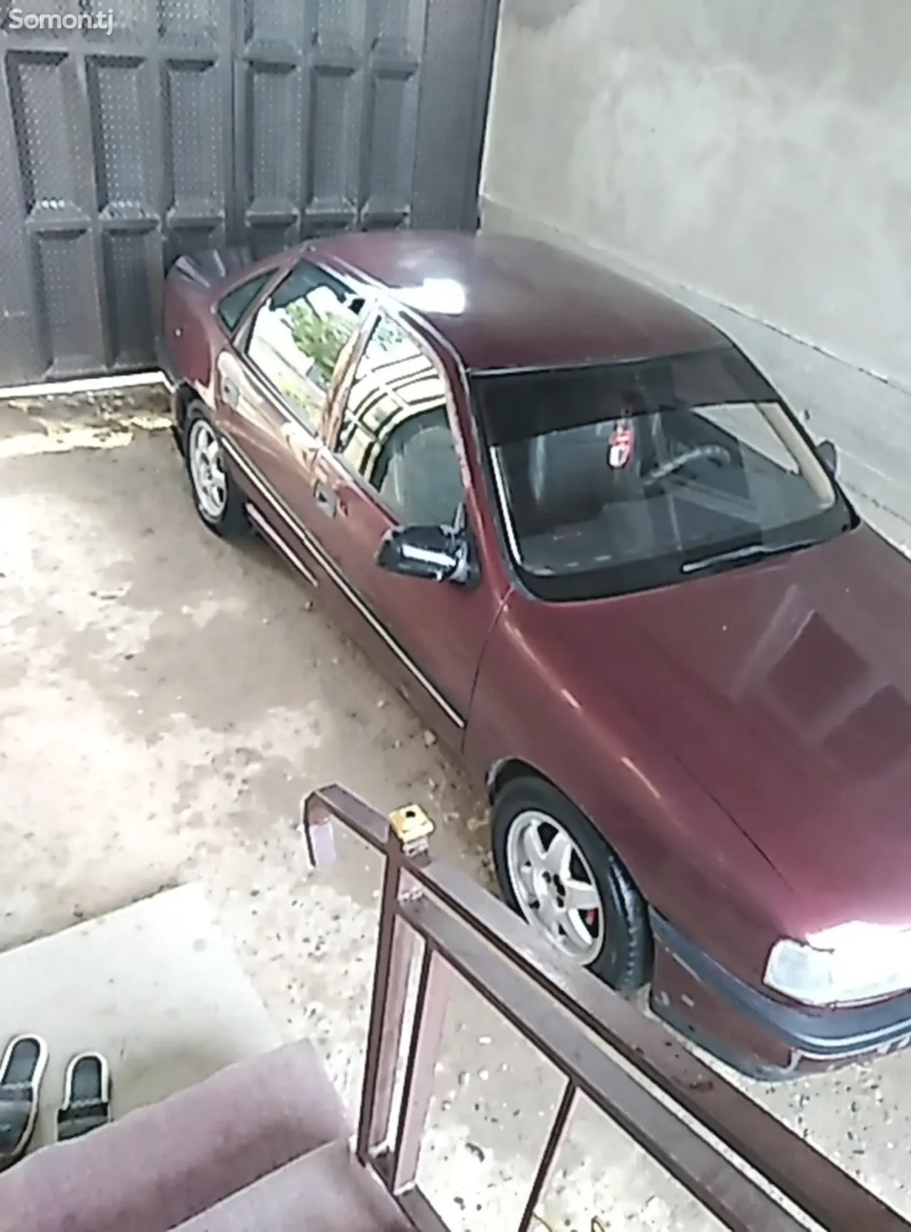 Opel Vectra A 1990 · 1.6 MT