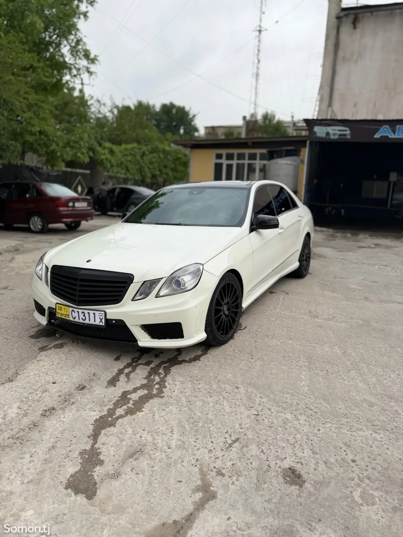 Mercedes-Benz E class 2010 · 3.5 AT