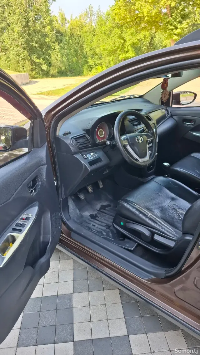 Lifan X50 2018 · MT