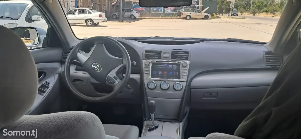 Toyota Camry 2010 · 2.5 AT