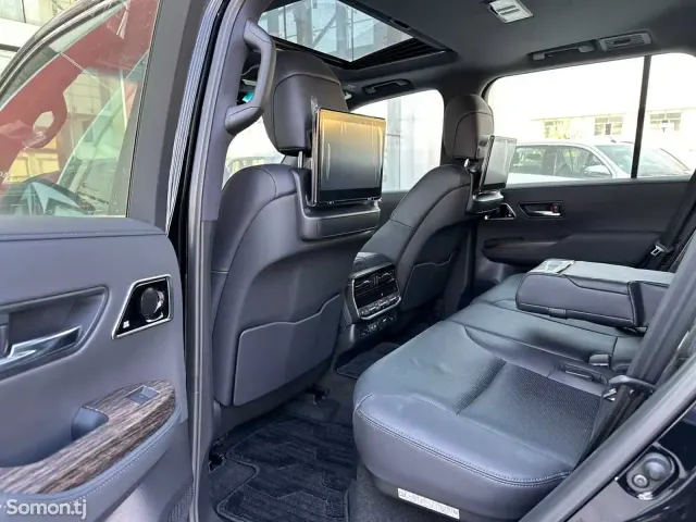 Toyota Land Cruiser 2025 · 4.0 AT