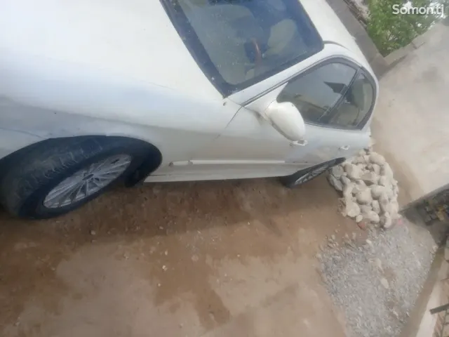 Hyundai Sonata 2004 · 2.2 MT
