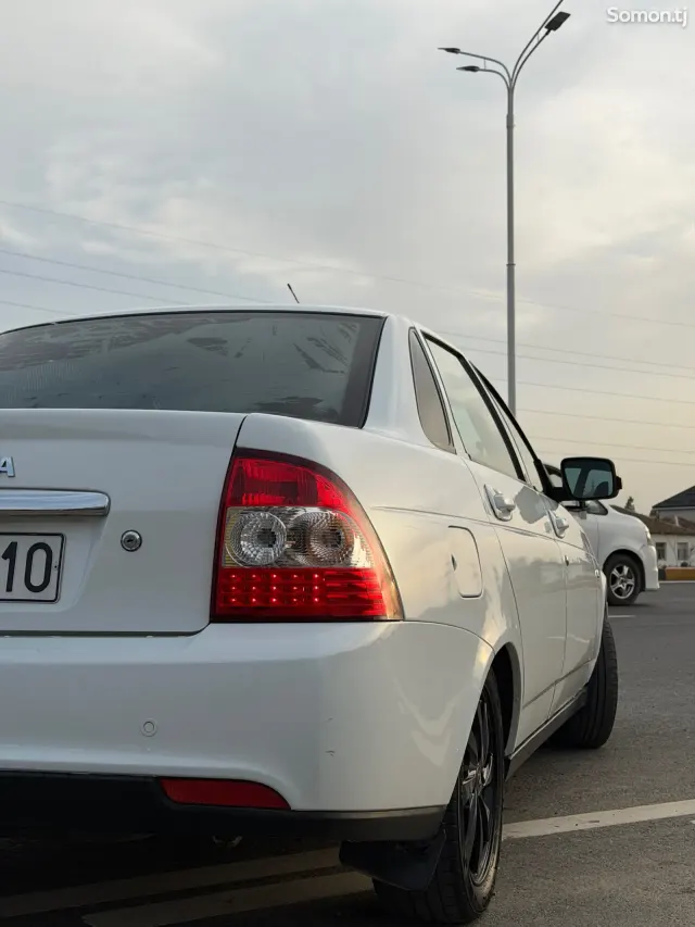 Lada (ВАЗ) Priora 2014 · 1.8 MT