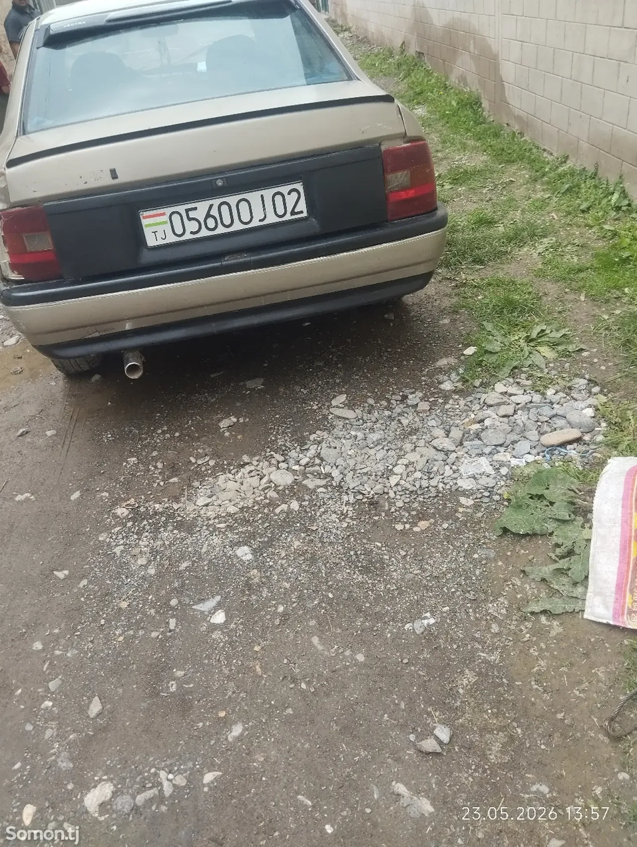Opel Vectra A 1995 · 1.8 MT