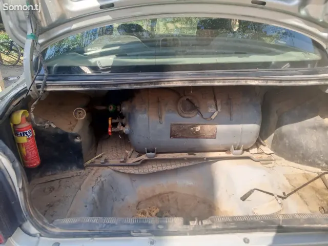 Hyundai Sonata 2000 · 2.0 MT