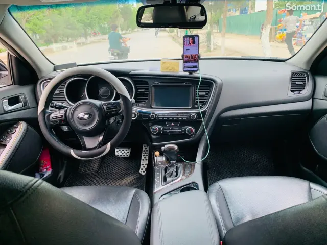 Kia K5 2014 · 2.0 AT