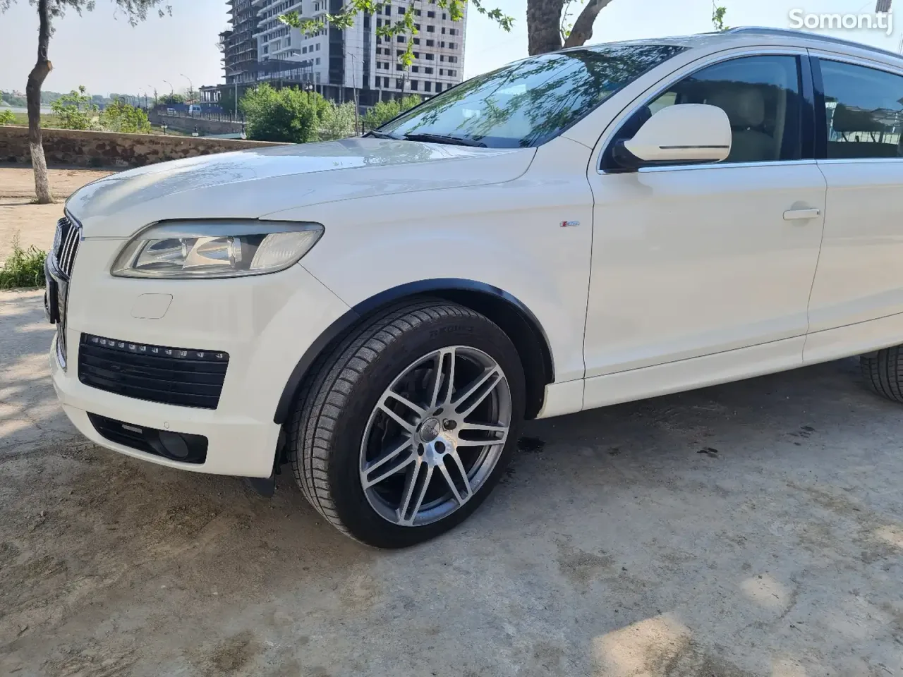 Audi Q7 2009 · 3.0 AT