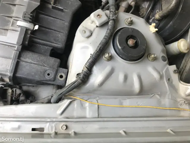 Nissan Maxima 2004 · 3.0 MT