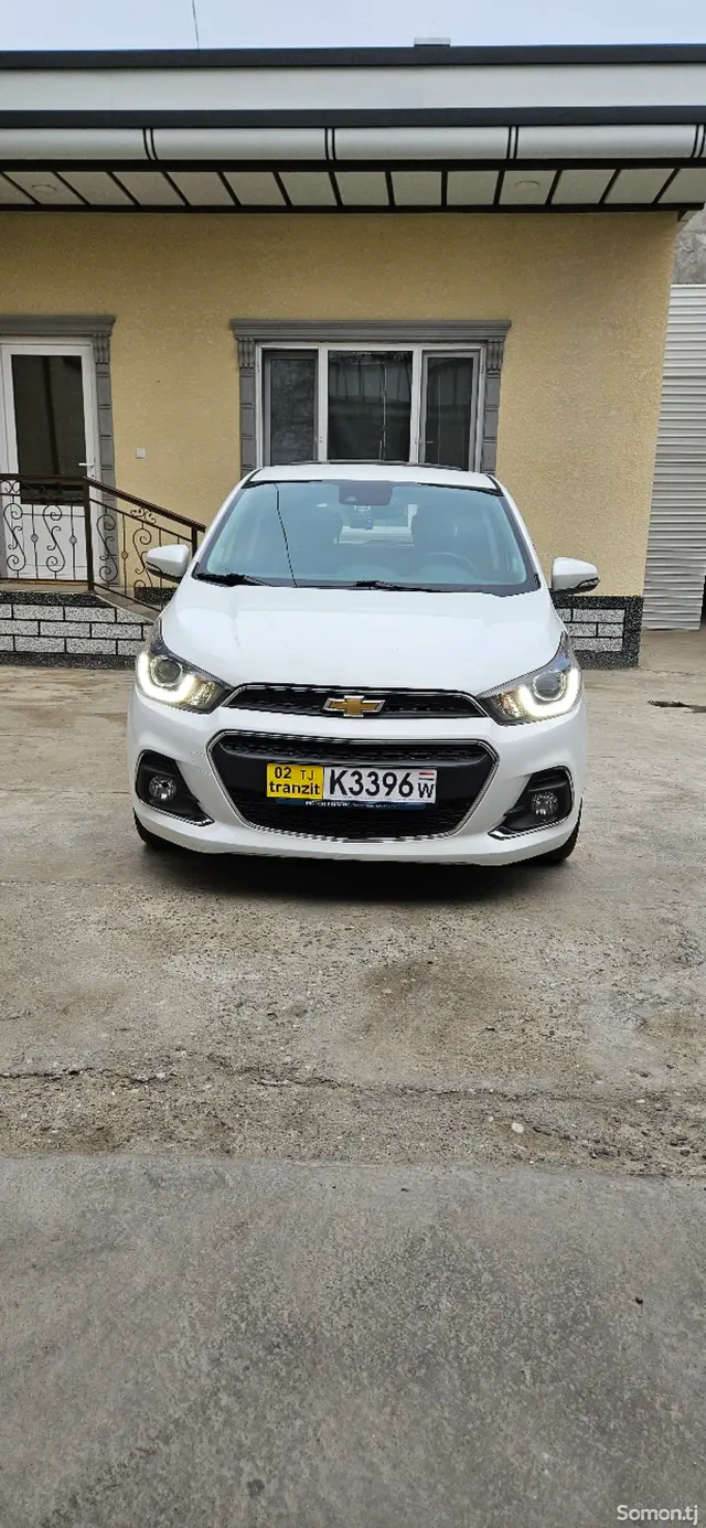 Chevrolet Spark 2016 · 1.2 AT