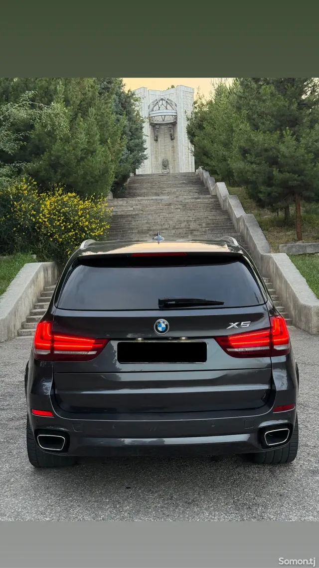 BMW X5 2015 · 3.5 AT