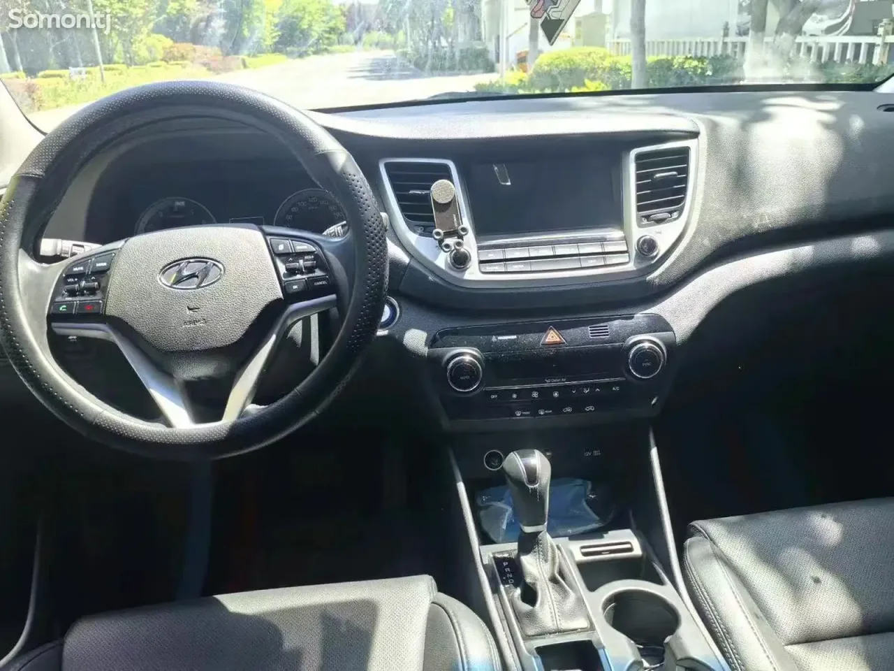 Hyundai Tucson 2016 · 1.6 AT